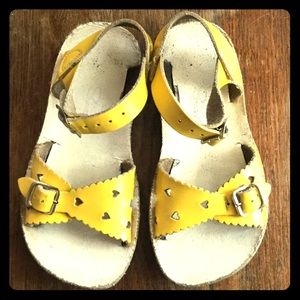 Saltwater Sandals - Yellow Sweetheart